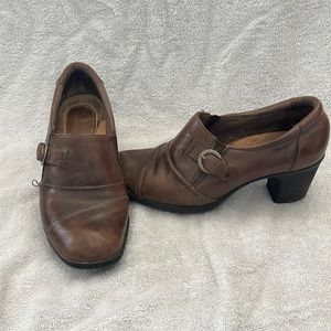 Brown leather boots size 6.5
